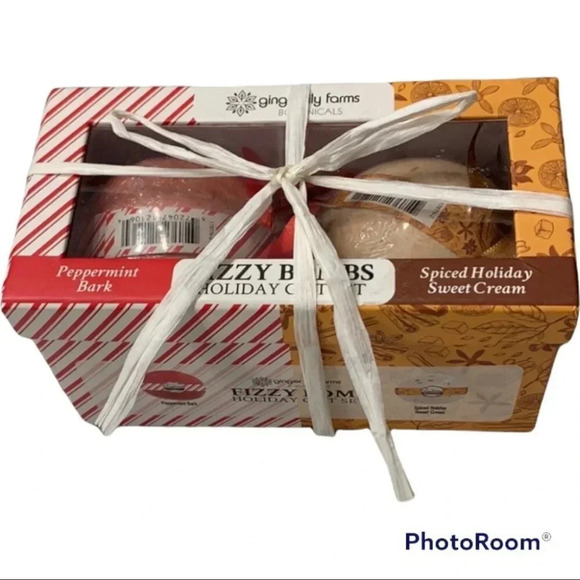 Ginger Lily Farms Other - Ginger Lilly Farms Bath Bombs Spa Relaxation Set